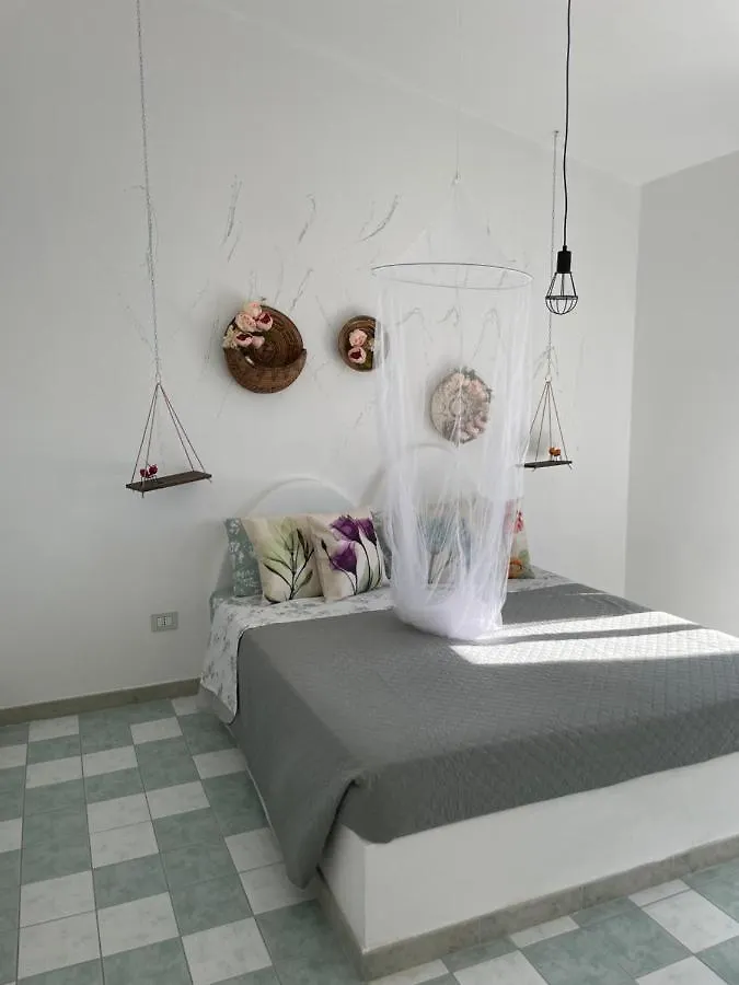 Casa Vacanze Profumo Di Mare La Caletta Holiday home