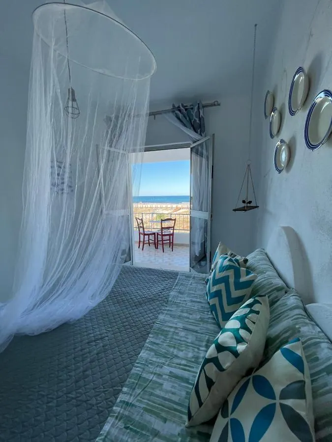 Casa Vacanze Profumo Di Mare La Caletta 0*,  Italy