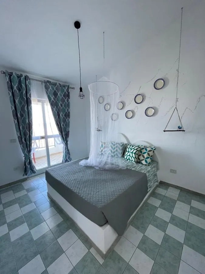 Casa Vacanze Profumo Di Mare La Caletta Holiday home