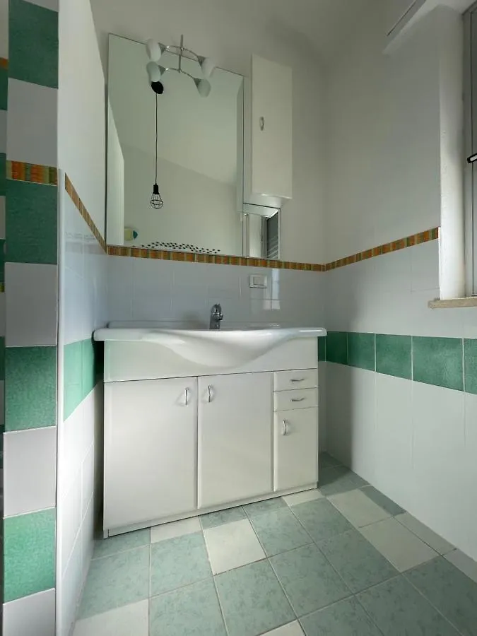 Casa Vacanze Profumo Di Mare La Caletta 0*,