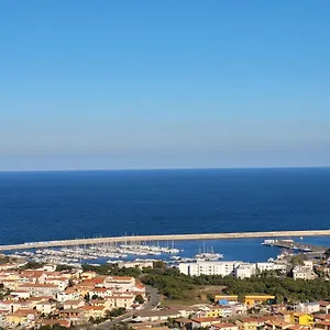 Pensión White, La Caletta